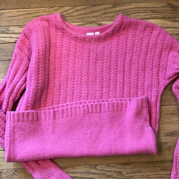 Perfect sweater - Picture 2 of 4